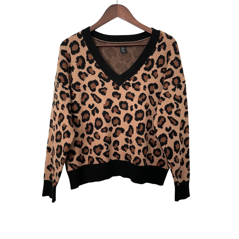 Tahari Women XL Leopard Animal Print V Neck Sweater Pullover Long Sleeve Knit